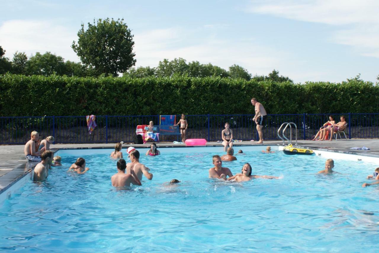 Groepsaccommodatie Vollenhove Buitenkant foto